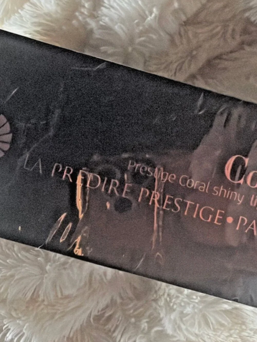 LA PRÉDIRÉ PRESTIGE PARIS Prestige CORALl Shiny Lipstick Shining-02 NIB